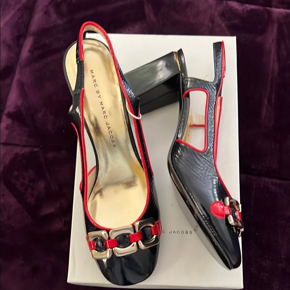Marc By Marc Jacobs Navy and Red Peep-Toe Heels